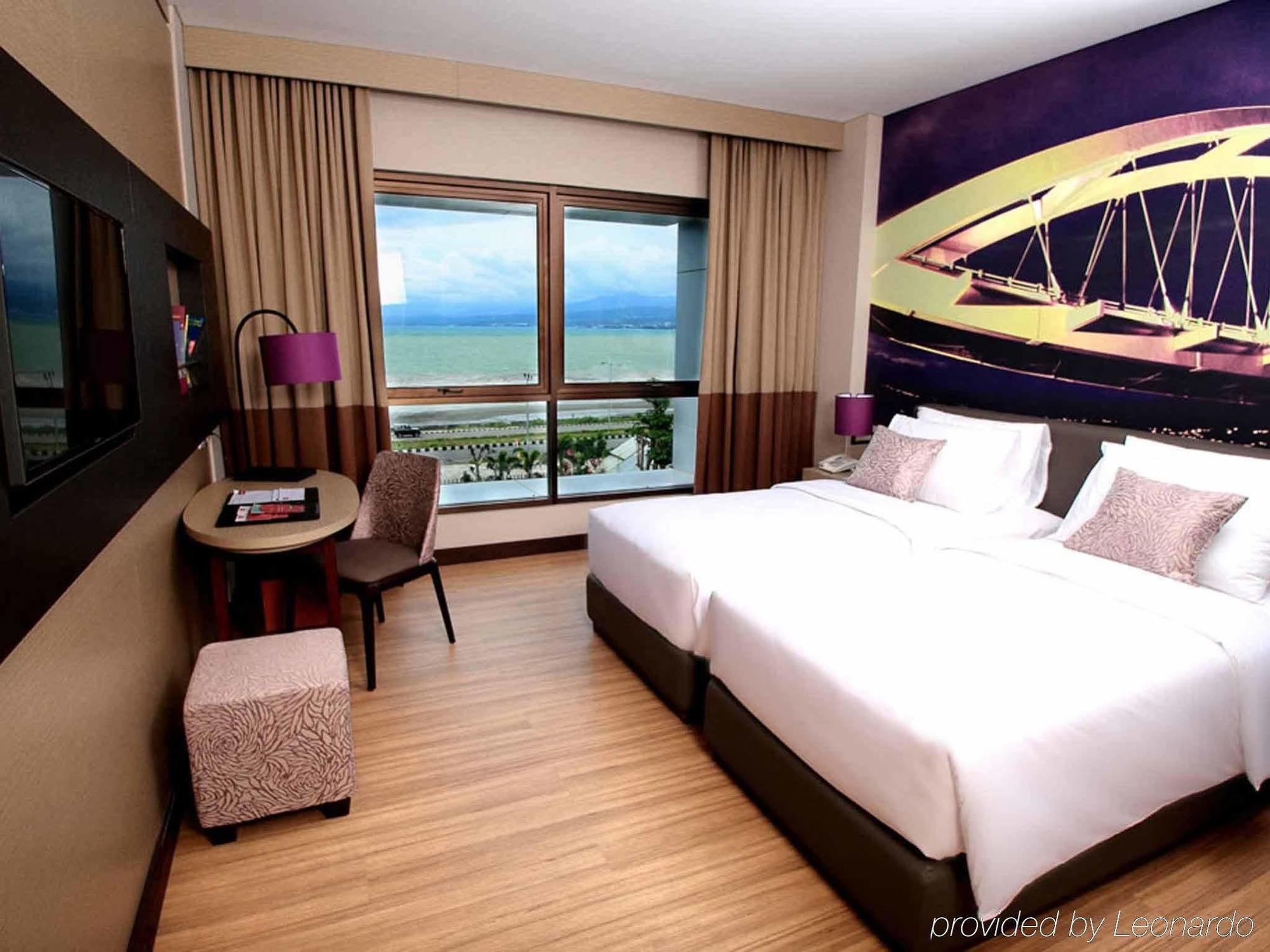 Mercure Palu Exterior photo