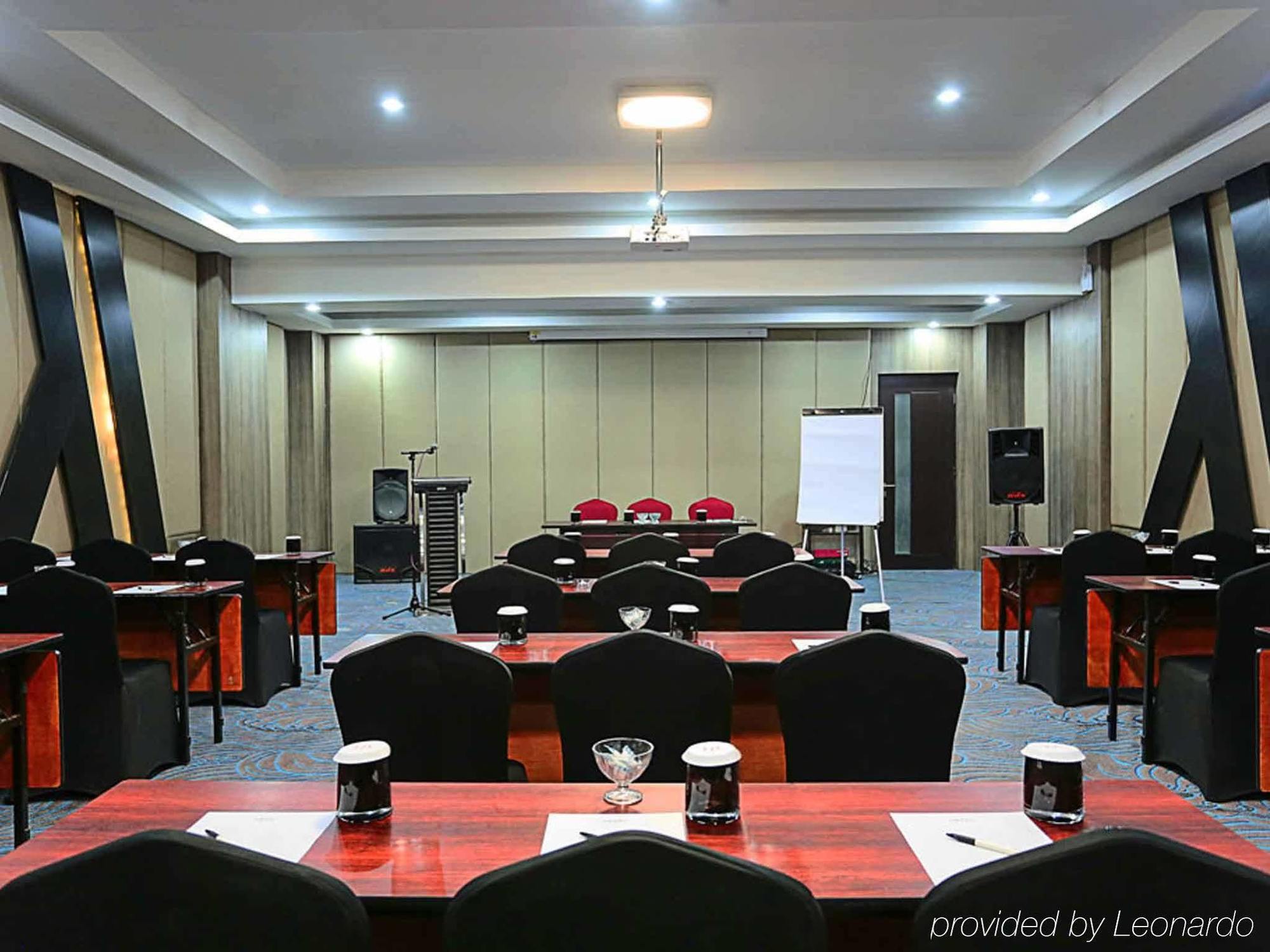 Mercure Palu Exterior photo