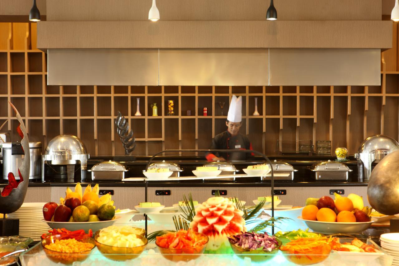 Mercure Palu Exterior photo