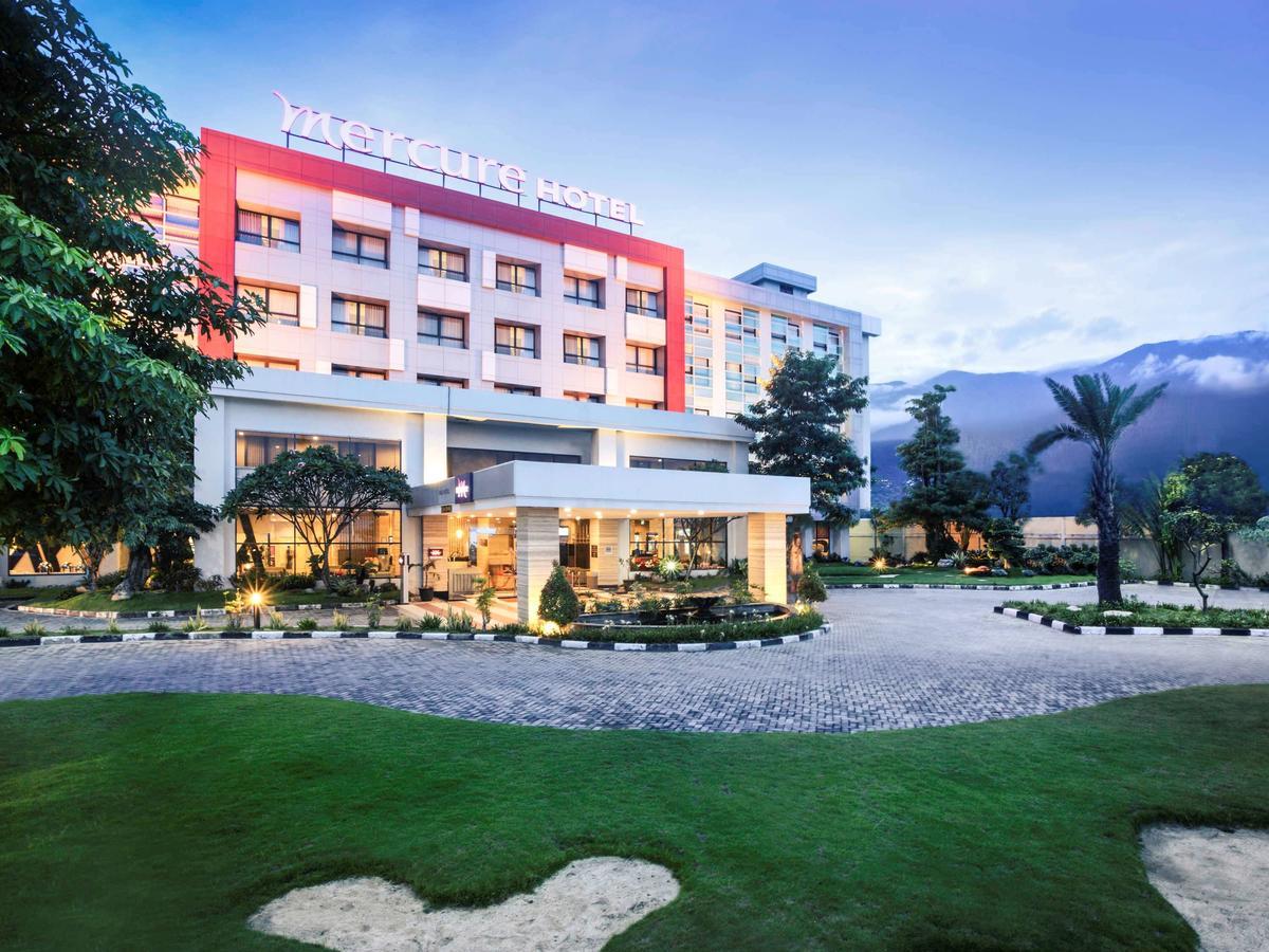 Mercure Palu Exterior photo
