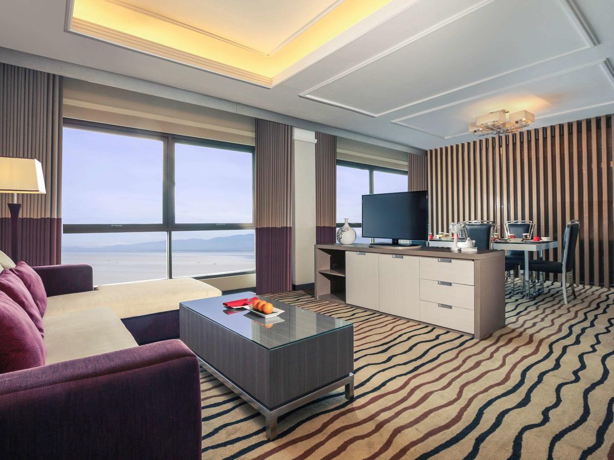 Mercure Palu Exterior photo
