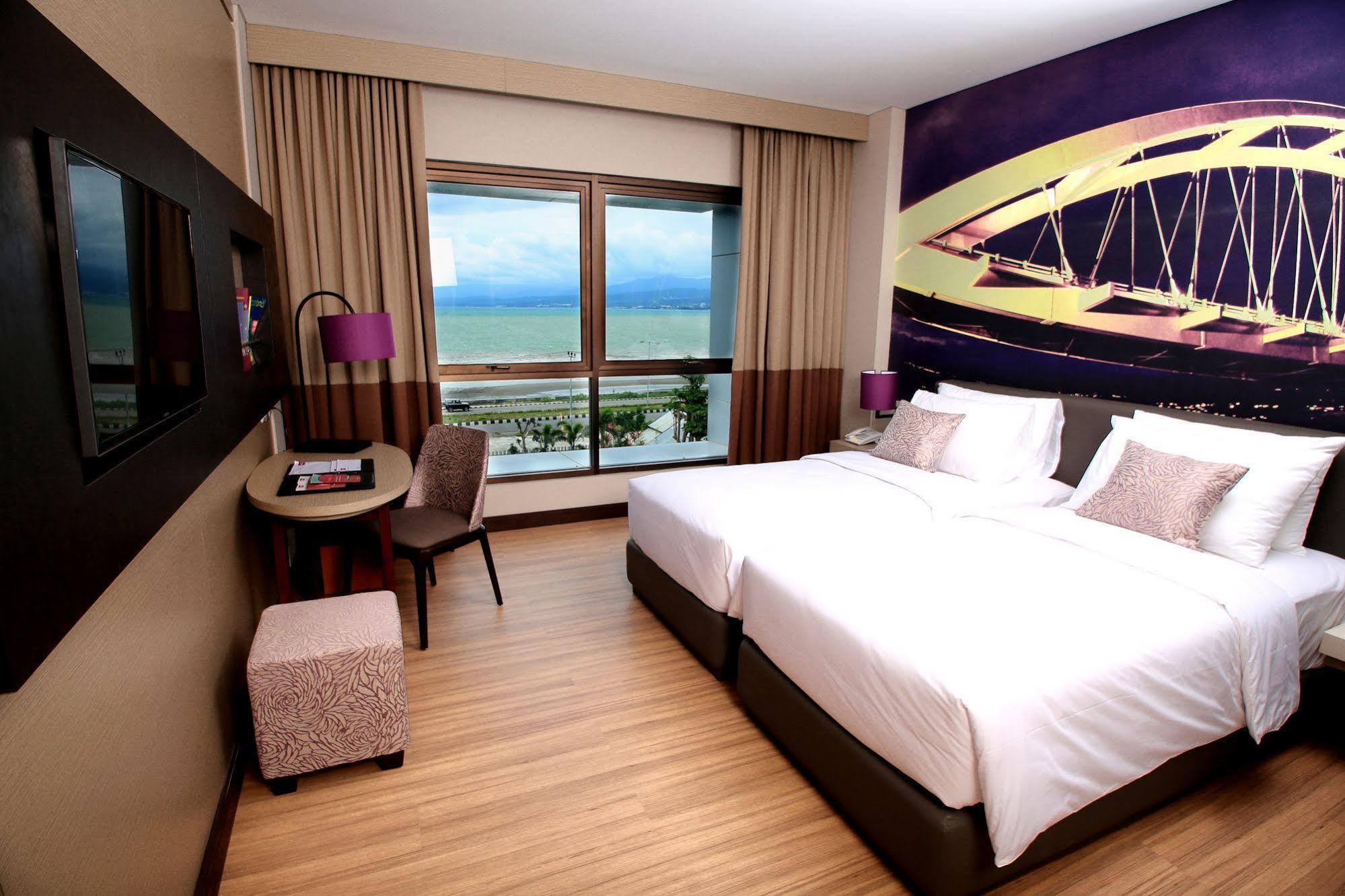 Mercure Palu Exterior photo